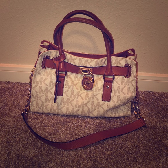 Michael Kors Handbags - Michael Kors Purse